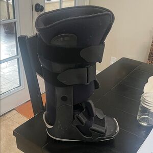 Black Medical Walking Boot